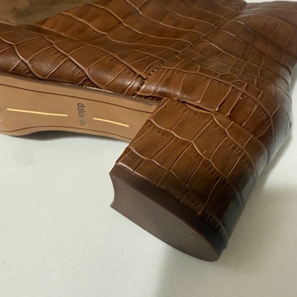 dolce vita Brown Croc-Embossed Ankle Boots with chic thick heels sides zipper - Picture 16 of 16